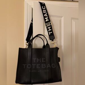 Marc Jacobs Black Leather Tote with Logo Strap